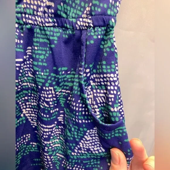 LuLaRoe blue/teal/white geometric print mae dress, size 2 (2-4) - Picture 4 of 7